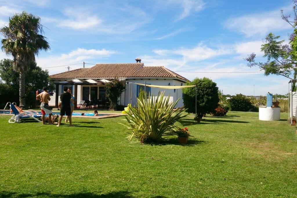 Chalet Piscina Roche Villa Cadiz Exterior photo